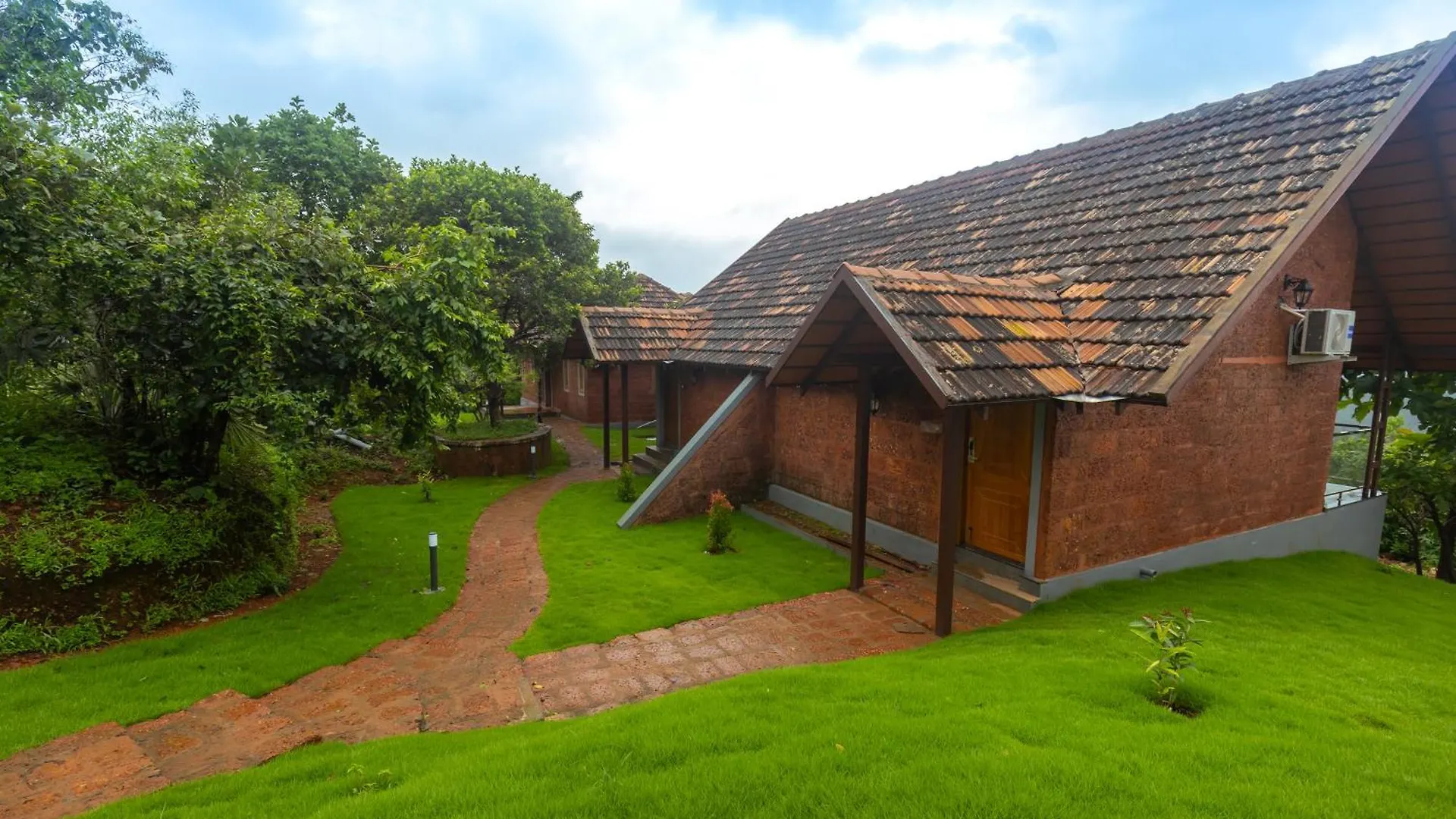 Sandalmist Resort And Spa Kasaragod India